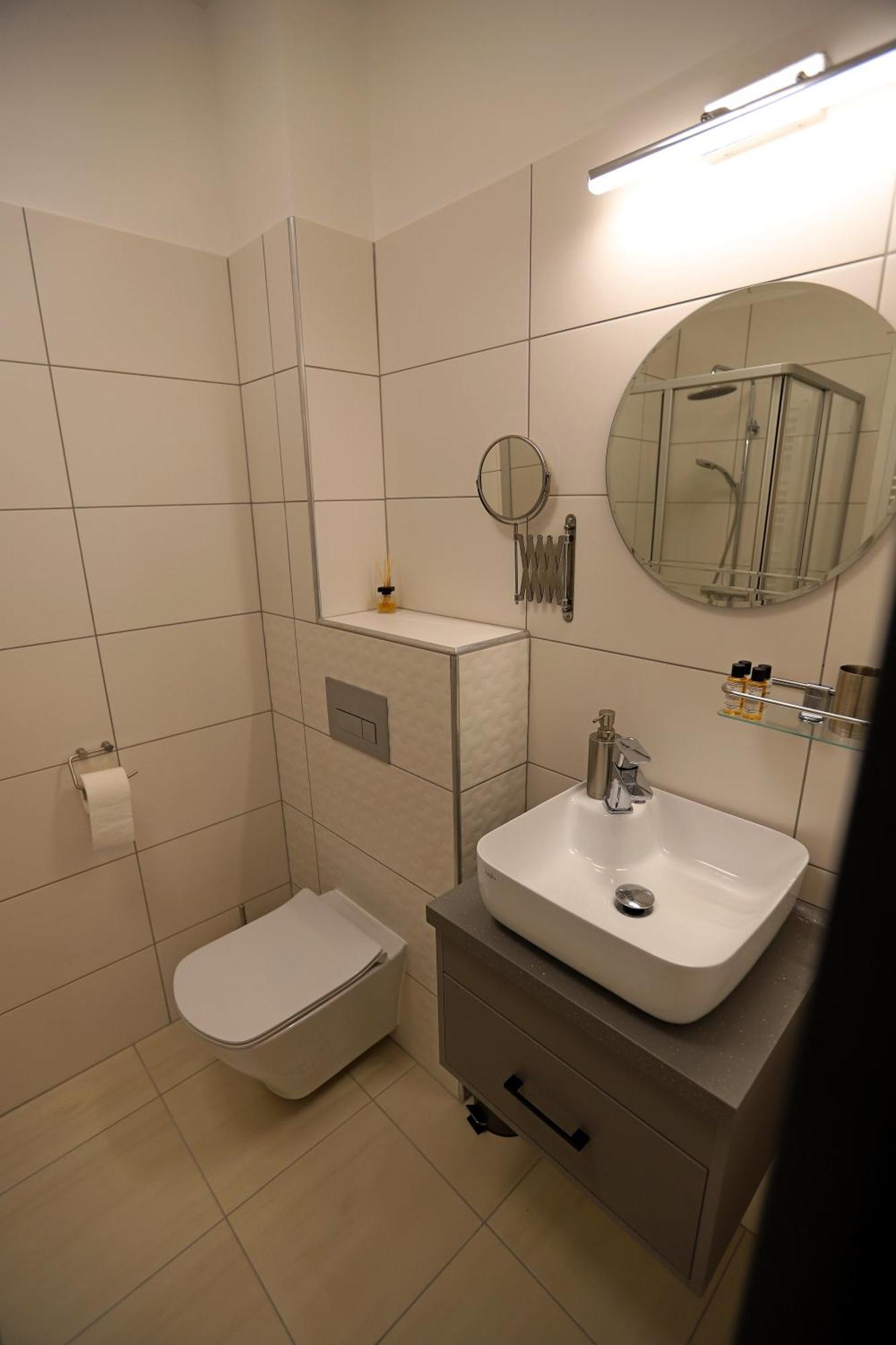 Natali Apartmanhaz Eger Eksteriør bilde