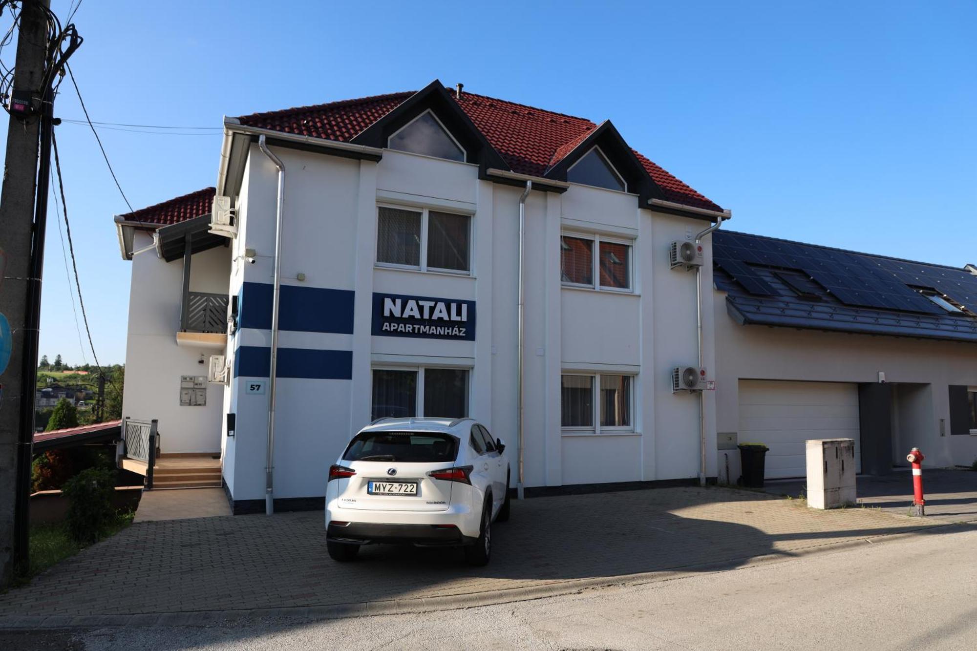 Natali Apartmanhaz Eger Eksteriør bilde